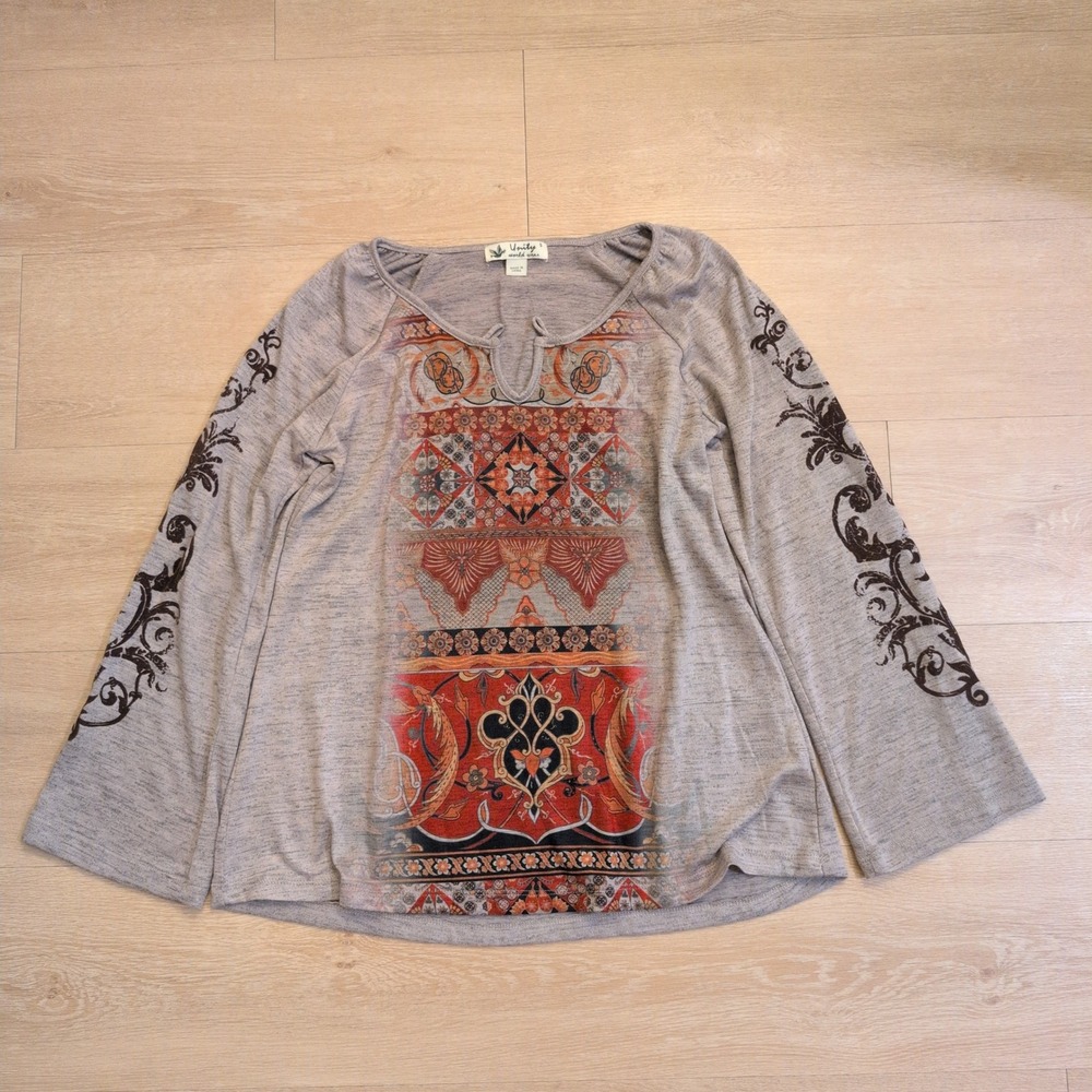 Unity World Wear Women Small Top Gray Boho Medallion Graphic Long Sleeve